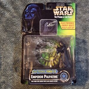 Star Wars Emperor Palpatine Action Figure with Green Energy Bolts 1997